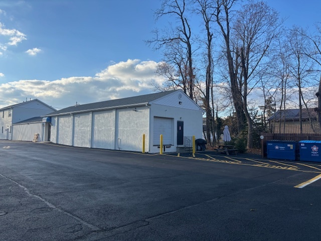 44 Main St, Farmingdale, NJ à louer - Photo de l’immeuble – Image 2 sur 8