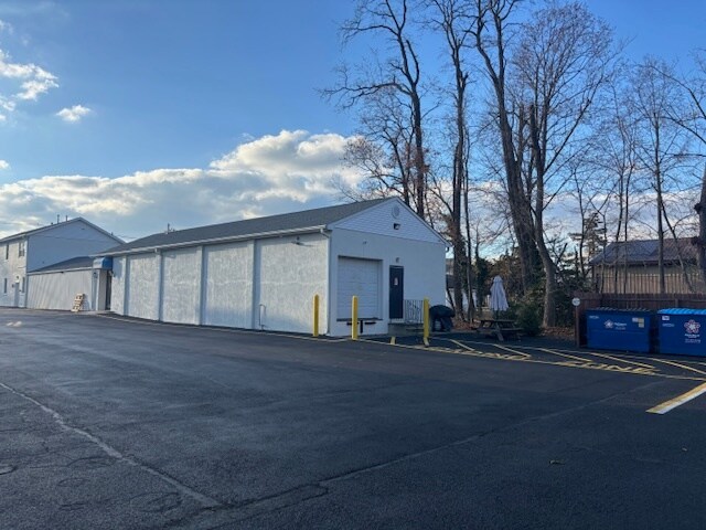 44 Main St, Farmingdale, NJ à louer Photo de l’immeuble– Image 1 sur 9