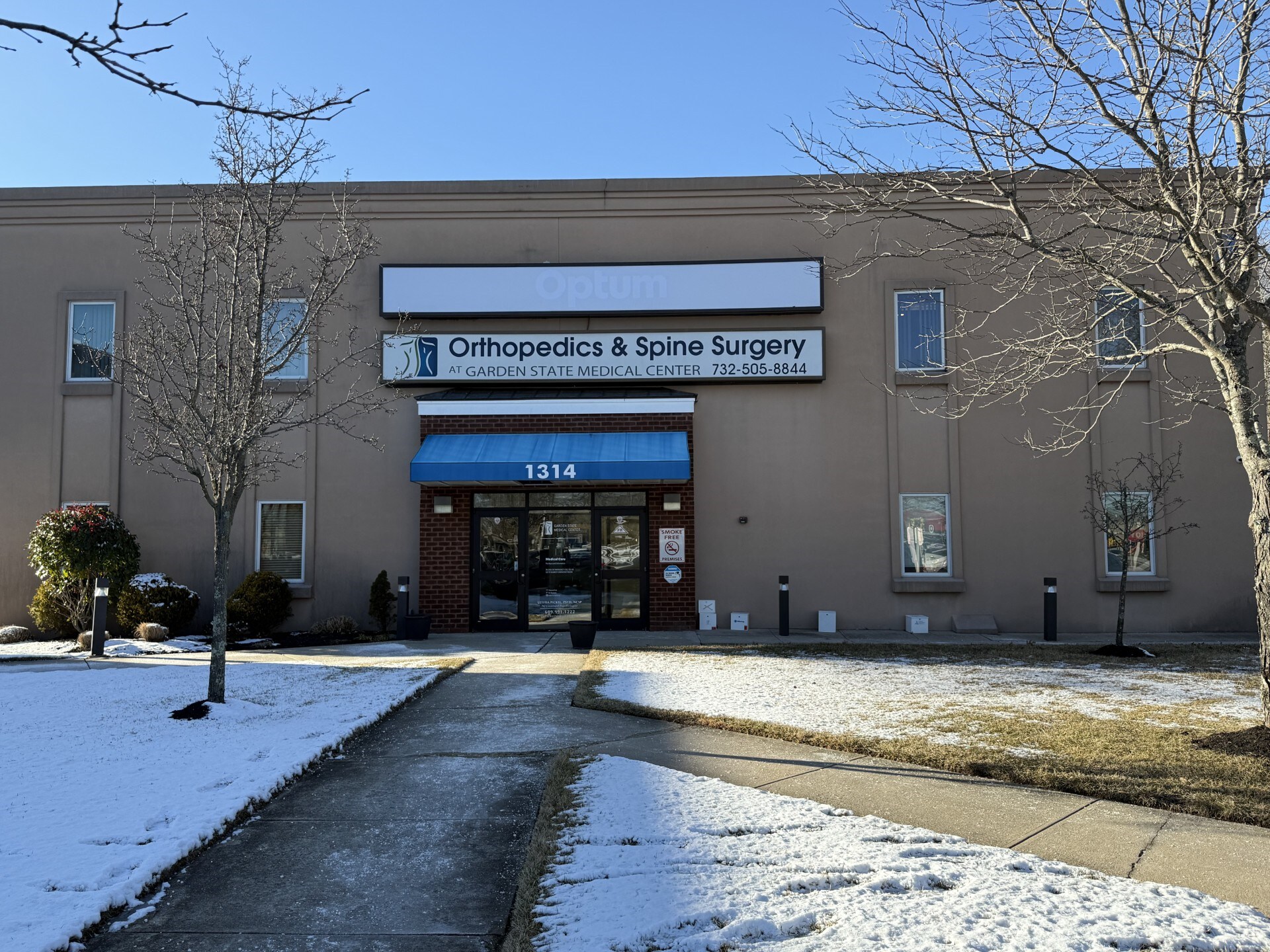 1314 Hooper Ave, Toms River, NJ à louer Photo de l’immeuble– Image 1 sur 9