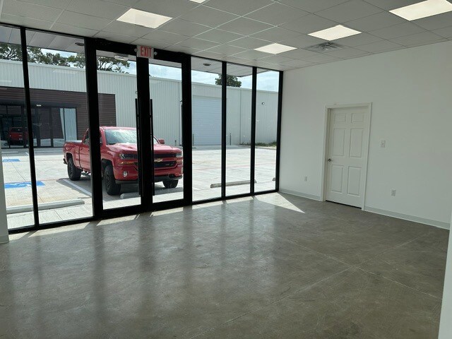 18901 Ashley Rd, Houston, TX à louer - Photo de l’immeuble – Image 3 sur 21