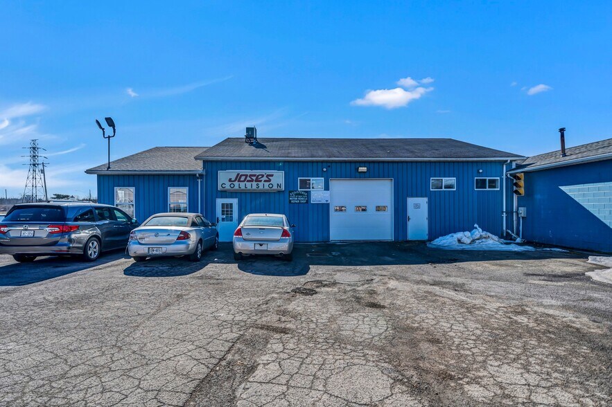 5621 Lockport Rd, Niagara Falls, NY à louer - Photo de l’immeuble – Image 3 sur 19