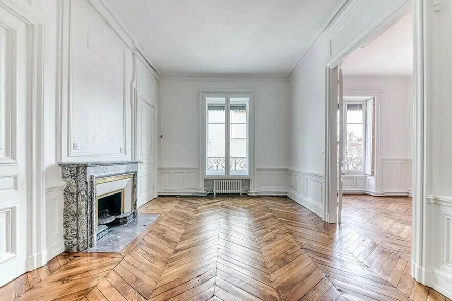 Bureau dans Paris à louer - Photo de l’immeuble – Image 2 sur 7