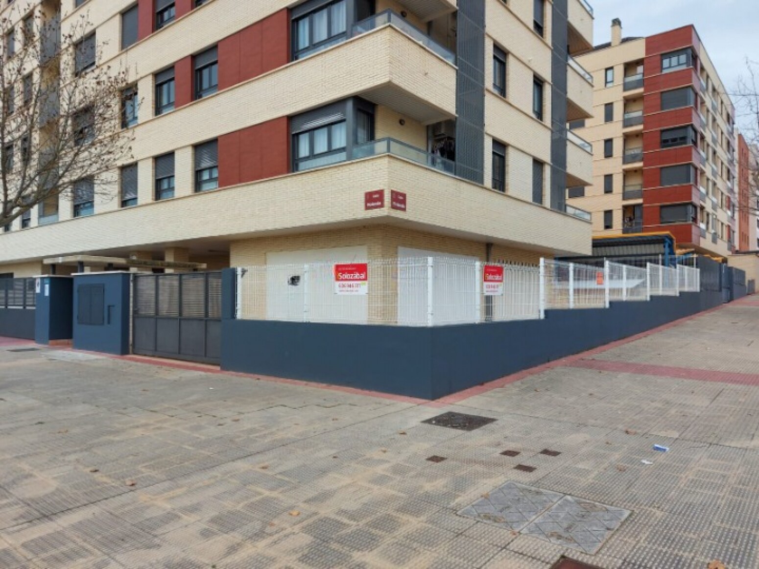 Local commercial dans Logroño, La Rioja à louer Photo de l’immeuble– Image 1 sur 2