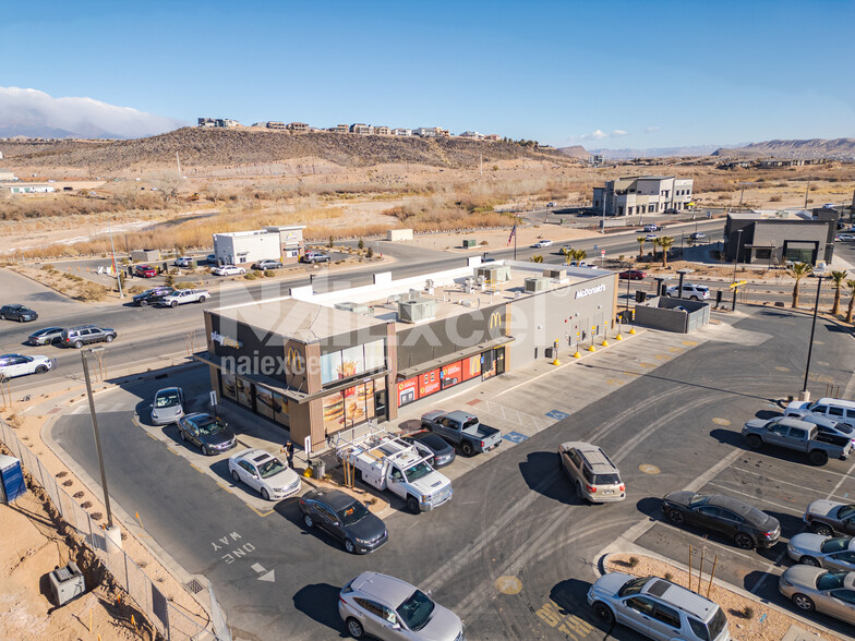 1450 S River Rd, Saint George, UT à vendre - Photo de l’immeuble – Image 2 sur 5