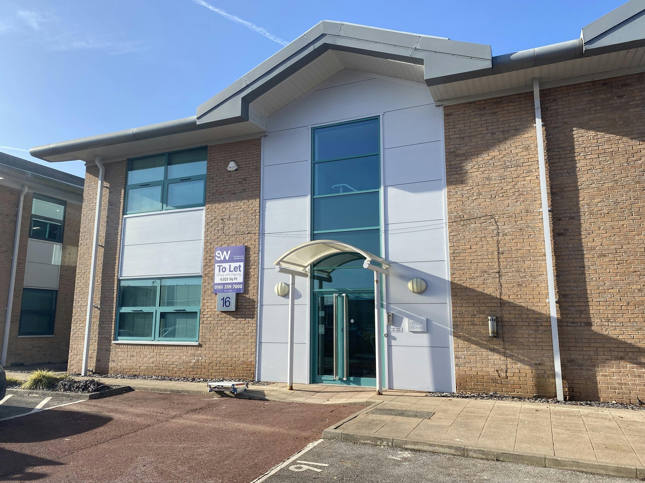 16 Edward Ct, Altrincham à louer Photo de l’immeuble– Image 1 sur 22