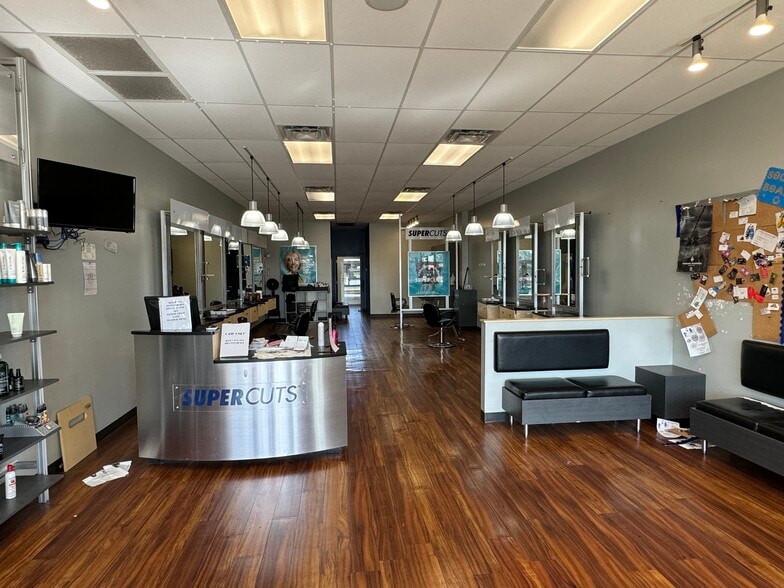 720 15th St E, Tuscaloosa, AL à louer - Photo intérieure – Image 2 sur 20