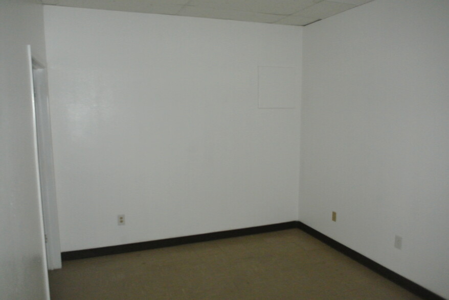 2301 E Central Texas Expressway, Killeen, TX à louer - Photo intérieure – Image 3 sur 22
