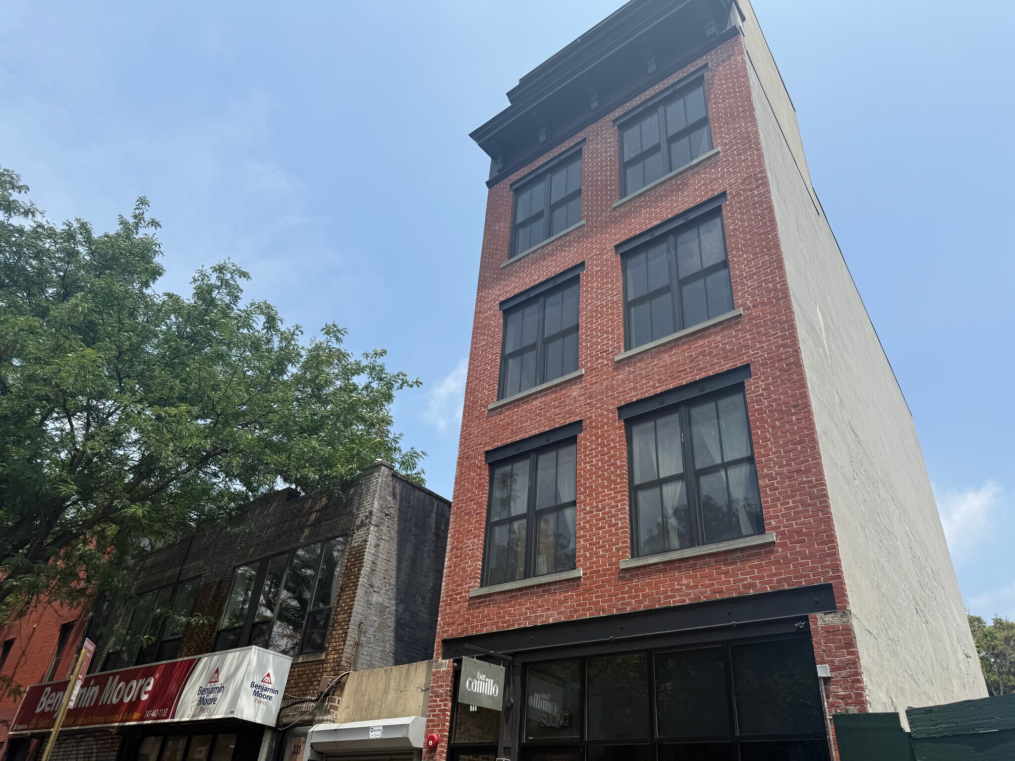 333 Tompkins Ave, Brooklyn, NY à louer Photo principale– Image 1 sur 3