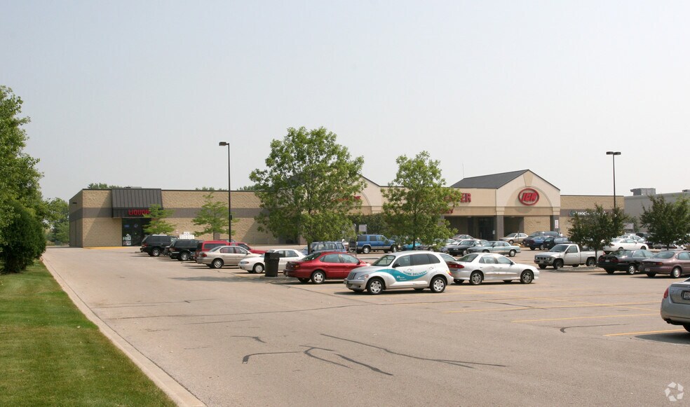 2502 Shopko Dr, Madison, WI à louer - Photo de l’immeuble – Image 2 sur 13