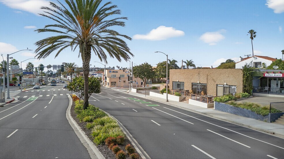 401 Torrance Blvd, Redondo Beach, CA à louer - Photo de l’immeuble – Image 1 sur 49