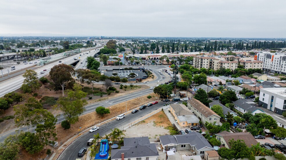 11709 Holmes Ave, Los Angeles, CA à vendre - Photo de l’immeuble – Image 3 sur 4