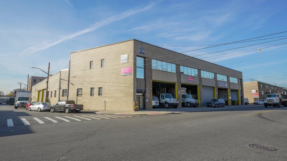148-36 Guy R Brewer Blvd, Jamaica, NY à louer - Photo de l’immeuble – Image 3 sur 6