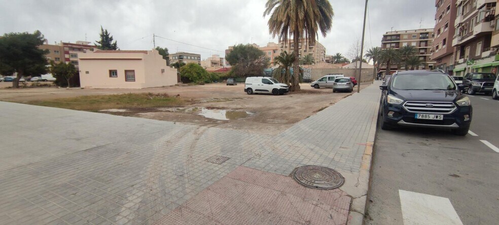 Carrer la Palmera, 8, Elche, Alicante à vendre - Photo de l’immeuble – Image 2 sur 6