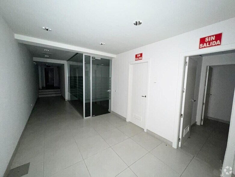 Local commercial dans Madrid, Madrid à vendre - Photo de l’immeuble – Image 3 sur 12
