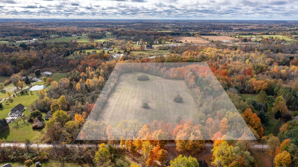 000 Brookville Rd, Plymouth, MI à vendre - Photo de l’immeuble – Image 3 sur 10