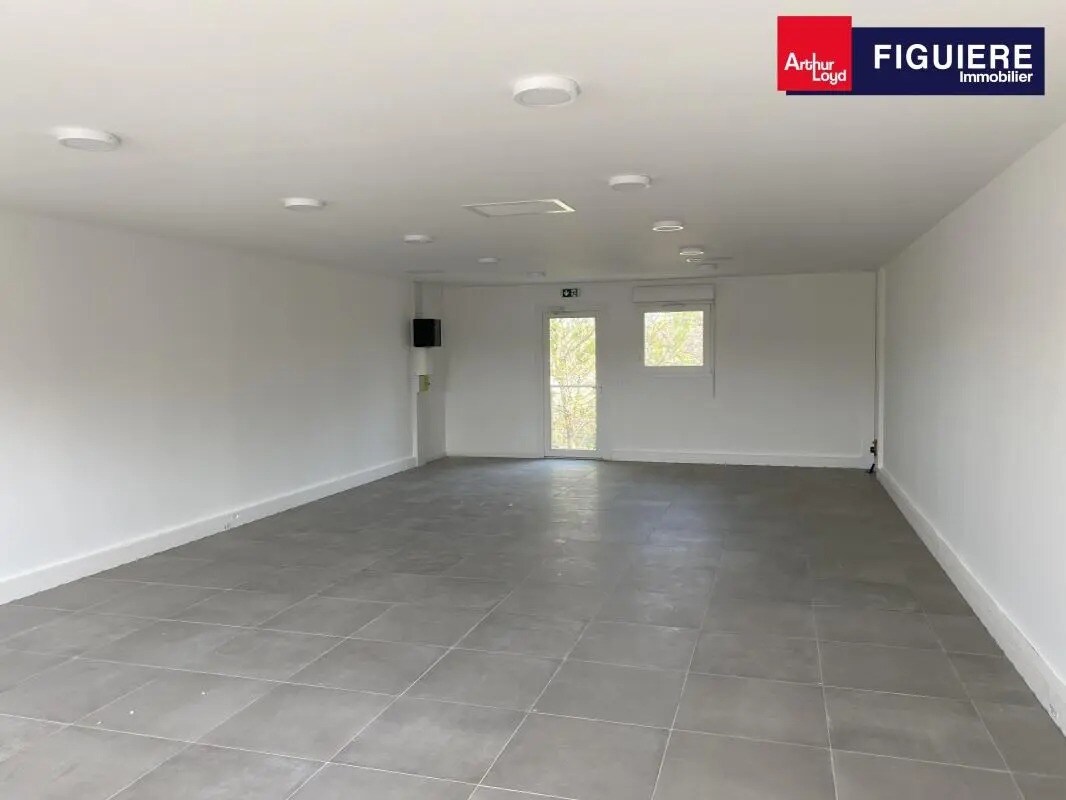 215 Avenue Jean Monnet, Saint-Cannat à louer Photo intérieure– Image 1 sur 3