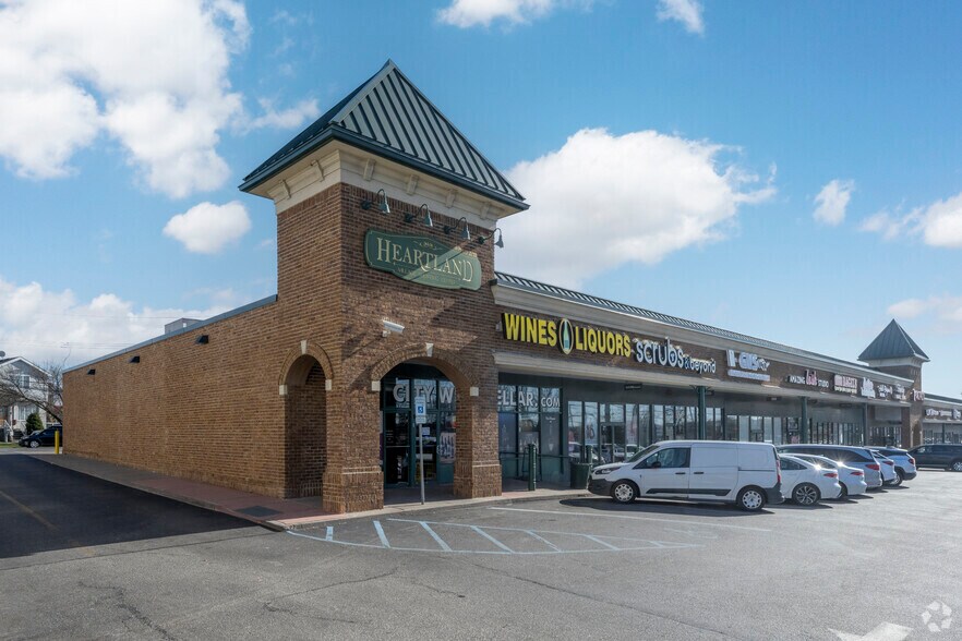 2295 Richmond Ave, Staten Island, NY à louer - Photo de l’immeuble – Image 3 sur 4