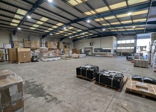 Brunel Rd, Totton à louer Photo intérieure– Image 2 sur 4