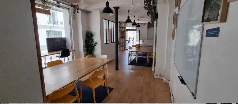 Local commercial dans Paris à louer - Photo intérieure – Image 2 sur 14