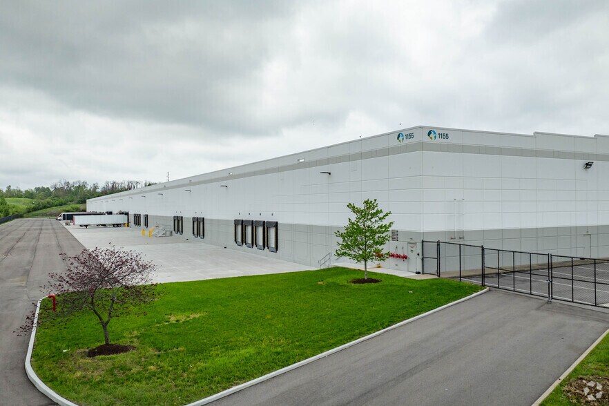 1155 Worldwide Blvd, Hebron, KY à louer - Photo de l’immeuble – Image 3 sur 4