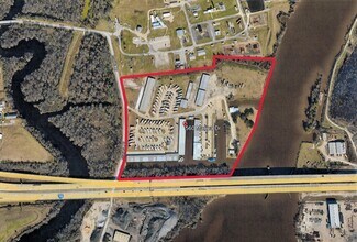 Plus de détails pour 560 Marina St, Beaumont, TX - Spécialisé à vendre