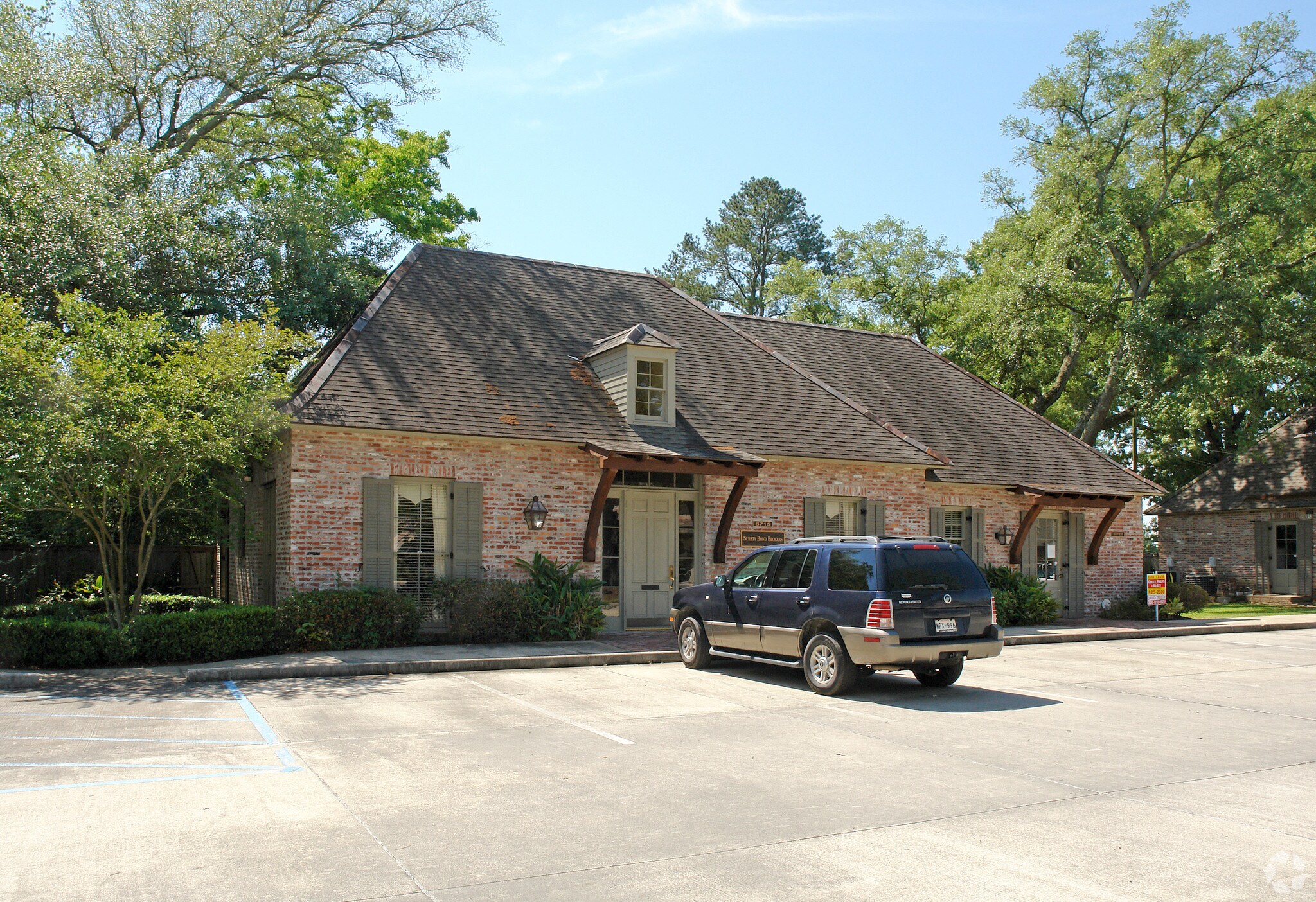 6715 Perkins, Baton Rouge, LA à vendre Photo principale– Image 1 sur 22