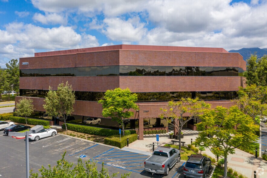 30021 Tomas Rd, Rancho Santa Margarita, CA à louer - Photo de l’immeuble – Image 2 sur 6