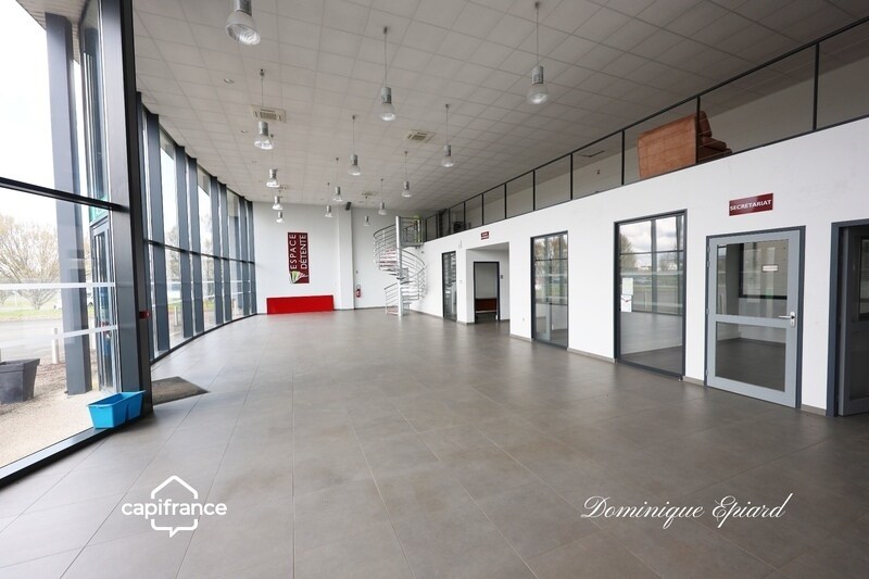 Local d’activités dans Châtellerault à louer Photo intérieure– Image 1 sur 7