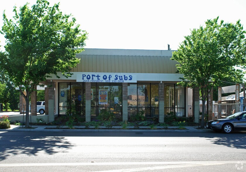264 N Fresno St, Fresno, CA à vendre - Photo de l’immeuble – Image 2 sur 4