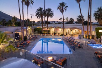 Plus de détails pour 2135 N Palm Canyon Dr, Palm Springs, CA - Hôtellerie à vendre