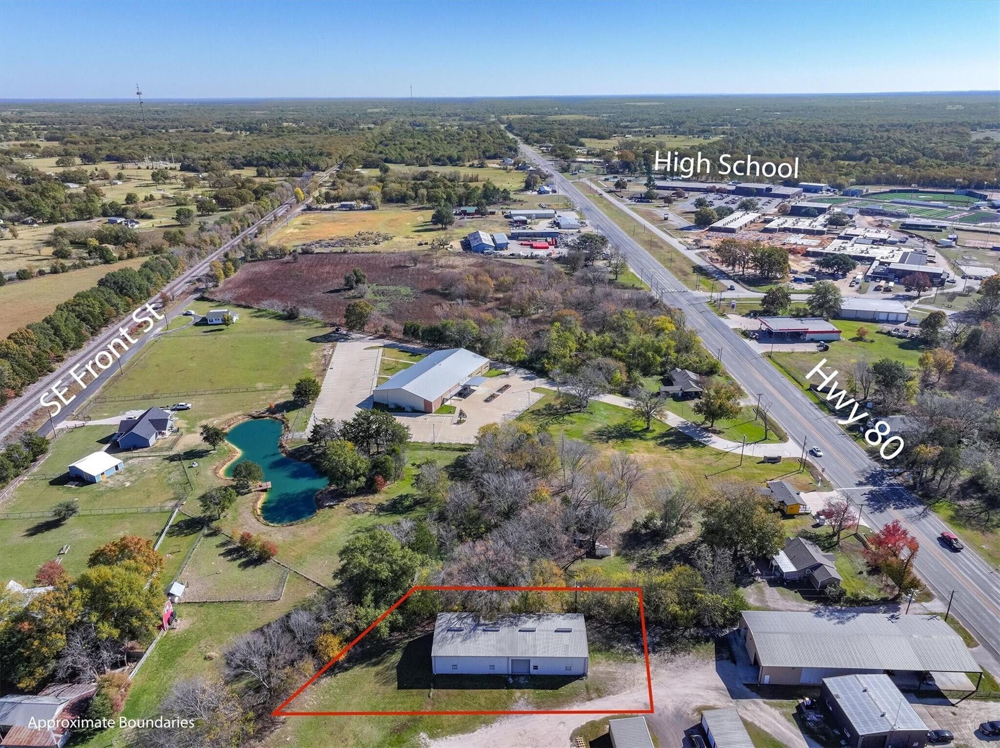 701 E Pine St, Edgewood, TX à louer Photo principale– Image 1 sur 21