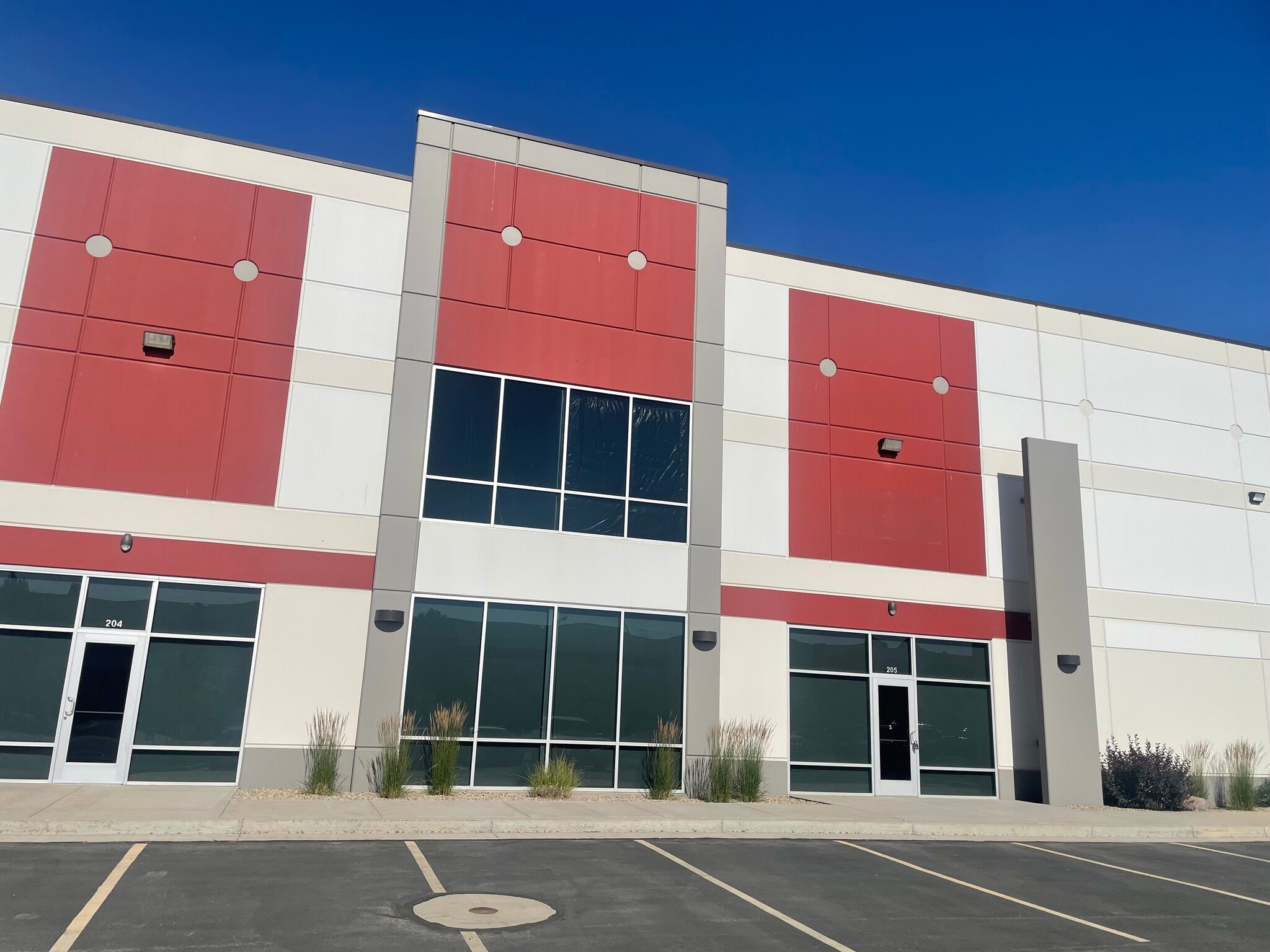 5525 W 1730 S, Salt Lake City, UT à louer Photo de l’immeuble– Image 1 sur 5