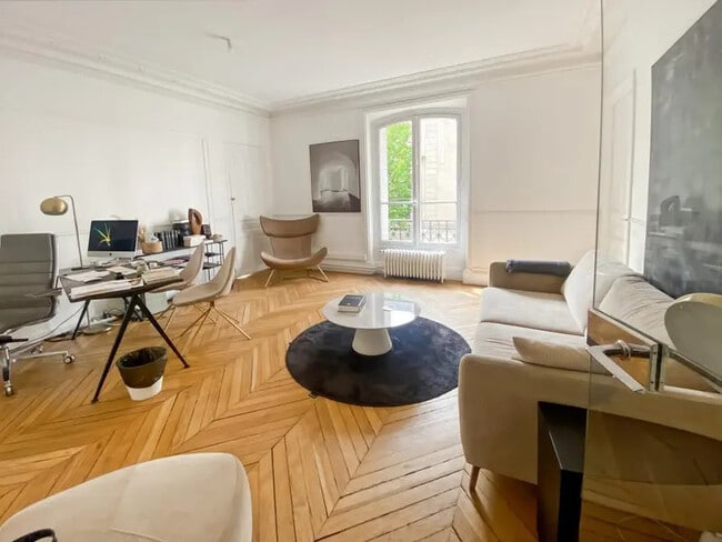 Plus de détails pour 18 Rue De Mogador, Paris - Bureau à louer