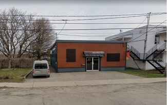 Plus de détails pour 627 8e Av, Saint-Jérôme, QC - Local commercial à vendre
