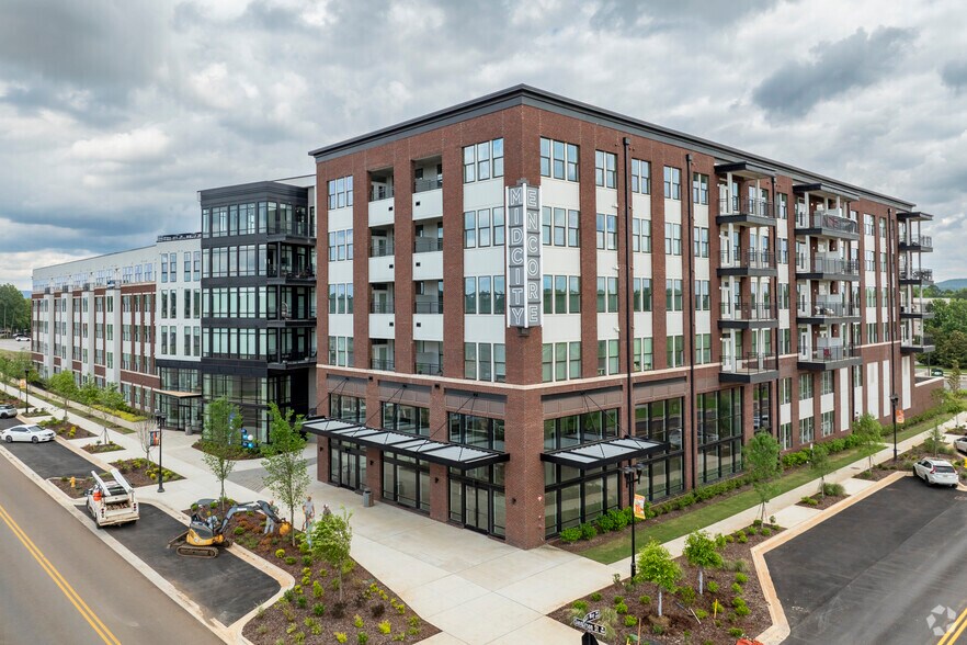 5801 Sanderson St, Huntsville, AL à louer - Photo principale – Image 1 sur 24