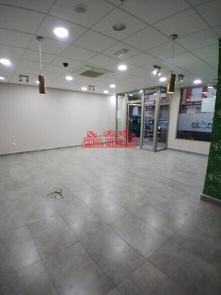 Local commercial dans Novelda, Alicante à vendre - Photo intérieure – Image 2 sur 7