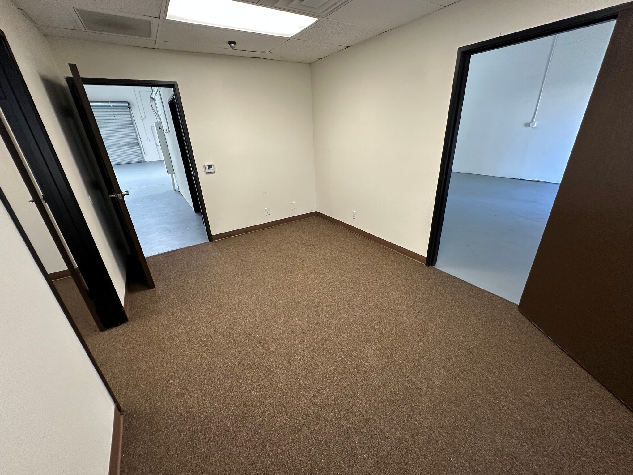 7505 Jurupa Ave, Riverside, CA à louer Photo intérieure– Image 1 sur 6