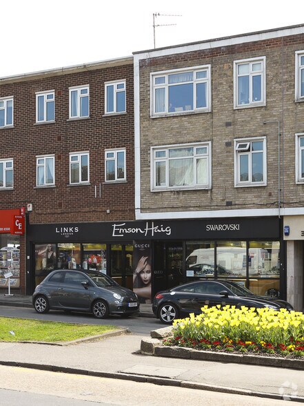 305-307 High Rd, Loughton à vendre - Photo de l’immeuble – Image 3 sur 5