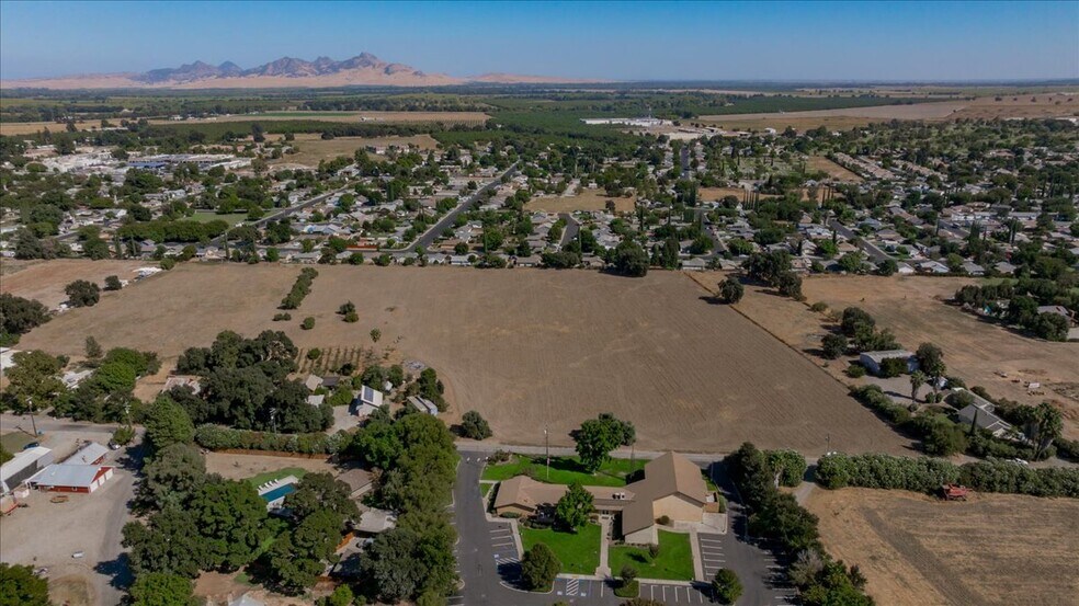 1425 5th St, Colusa, CA à vendre - Aérien – Image 1 sur 49