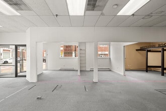 231 Cabot St, Beverly, MA à louer Photo intérieure– Image 1 sur 12