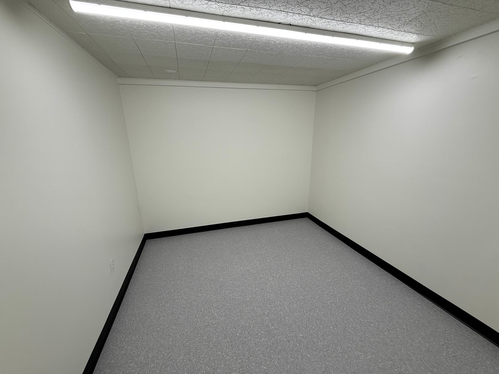 21410-21420 Chase St, Canoga Park, CA à louer Photo intérieure– Image 1 sur 4