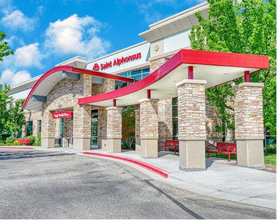 323 E Riverside Dr, Eagle, ID à louer Photo de l’immeuble– Image 1 sur 11