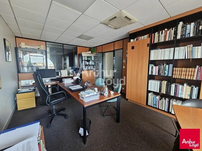 Plus de détails pour Bureau à vendre