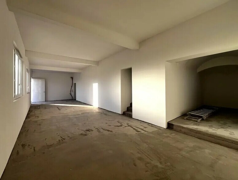 Local d’activités dans Nice à louer - Photo de l’immeuble – Image 3 sur 9