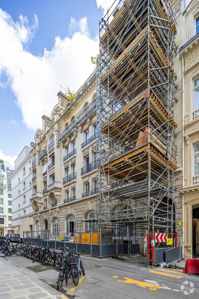18 Rue Volney, Paris à louer - Photo de l’immeuble – Image 3 sur 5