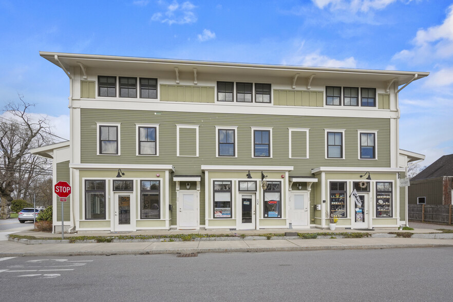 25 Spruce St, Acton, MA à vendre - Photo principale – Image 1 sur 10