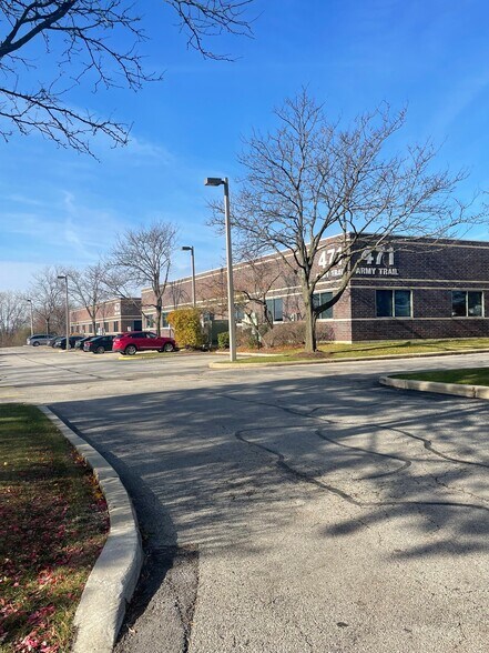 471 Army Trail Rd, Bloomingdale, IL à louer - Photo de l’immeuble – Image 2 sur 13