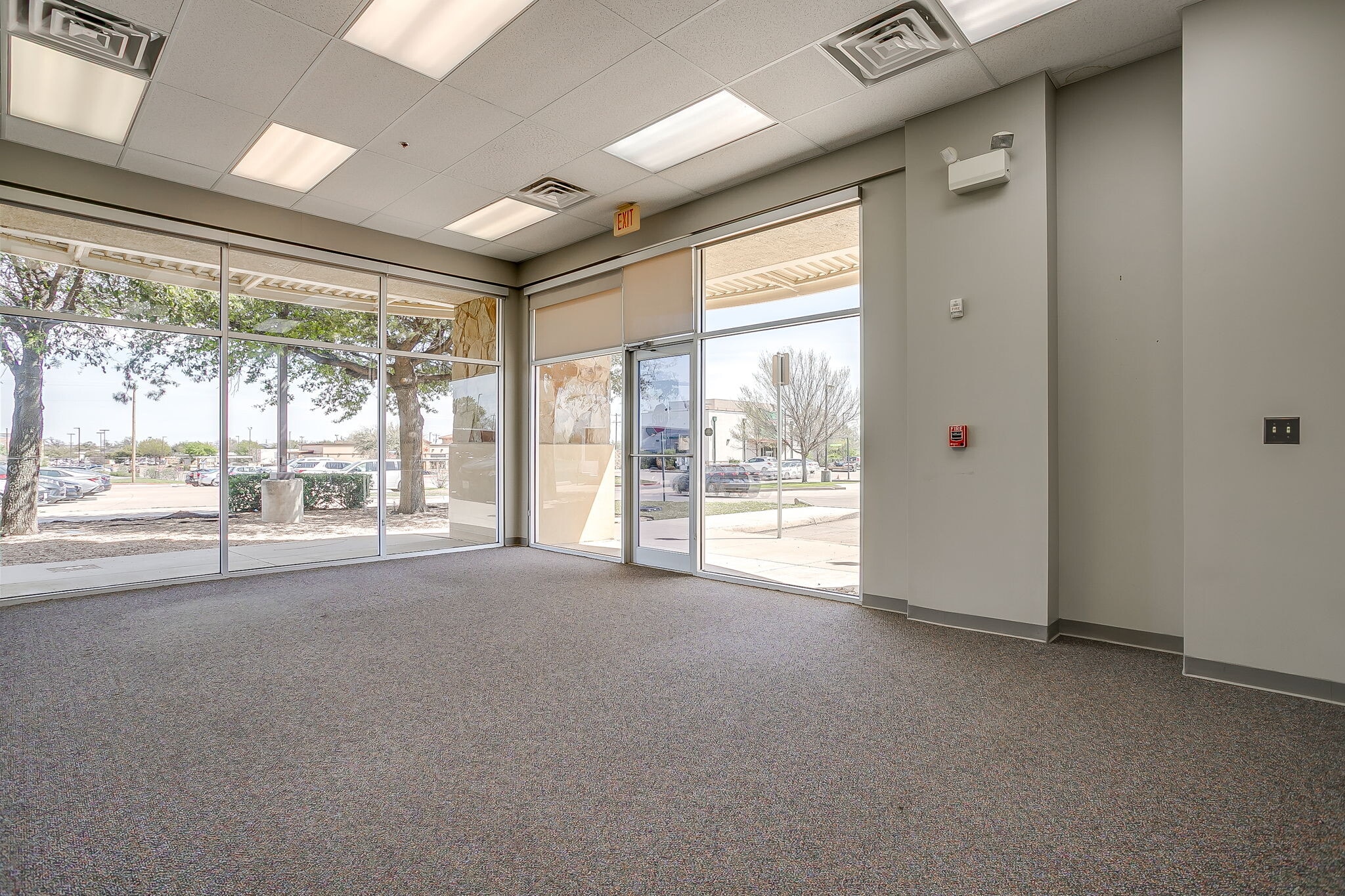 6710 Hawks Creek Ave, Westworth Village, TX à louer Photo intérieure– Image 1 sur 5