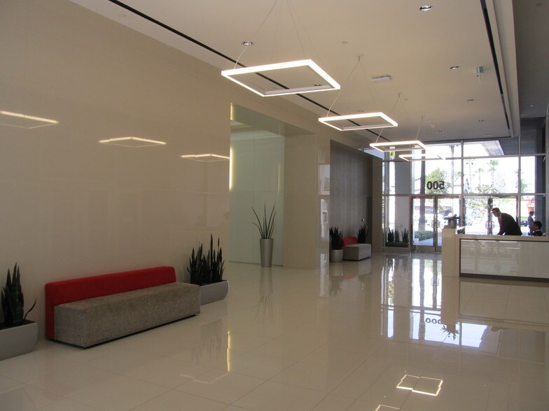 500 S Main St, Orange, CA à louer - Autre – Image 1 sur 7