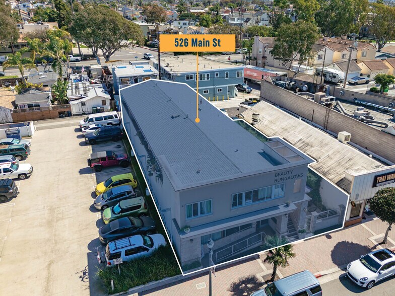 526 Main St, Huntington Beach, CA à vendre - Photo de l’immeuble – Image 2 sur 15
